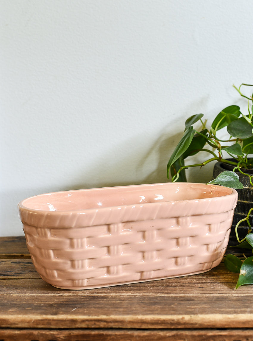 VINTAGE MCCOY FLORALINE POTTERY PLANTER