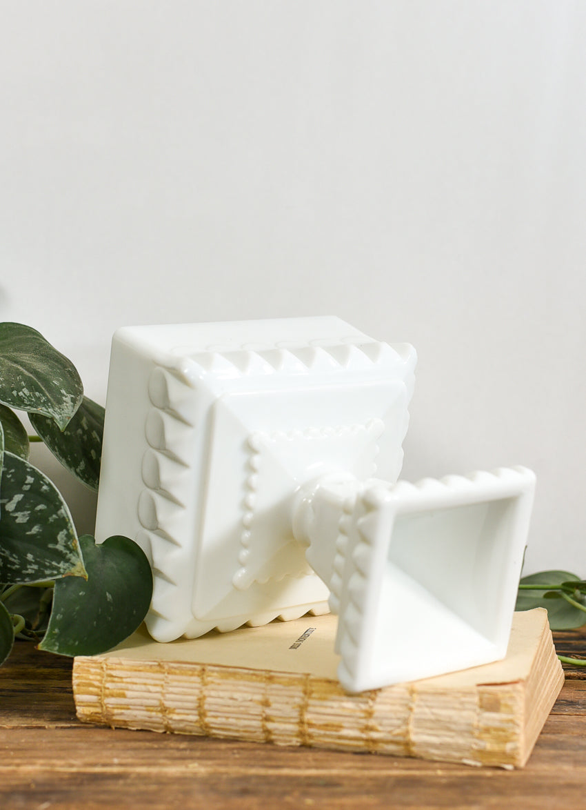vintage-Westmoreland-milk-glass-dish