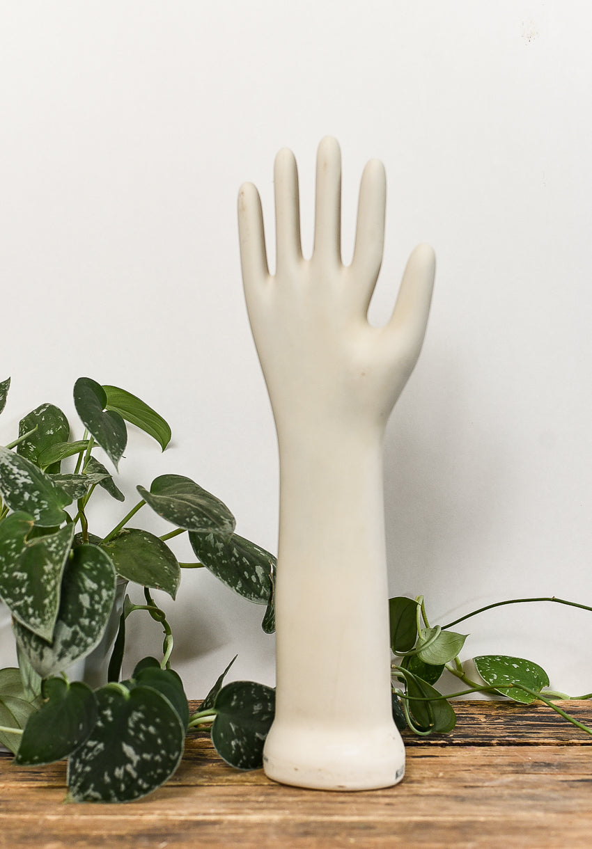 vintage-glove-mold