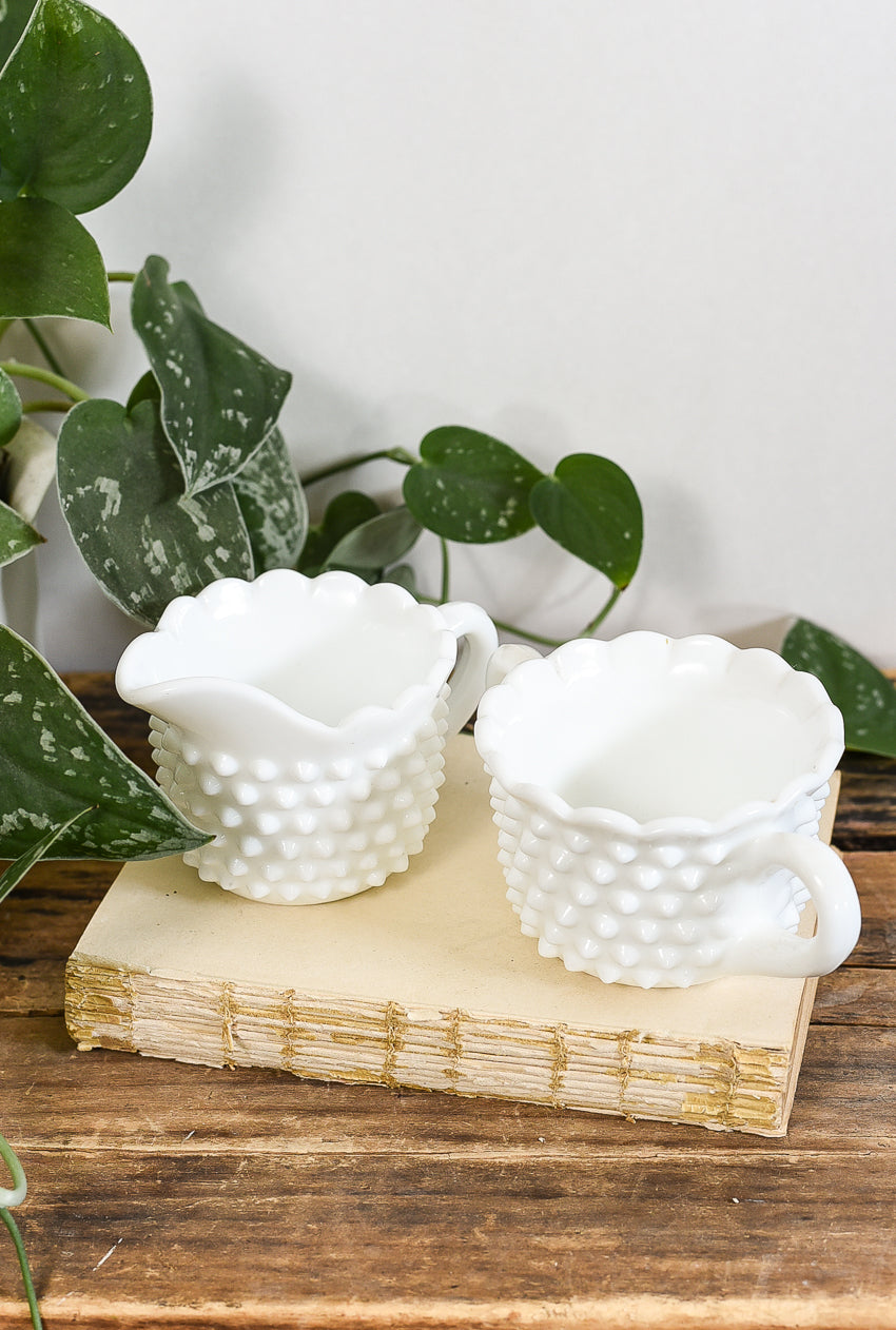 white-milk-glass-cream-suar