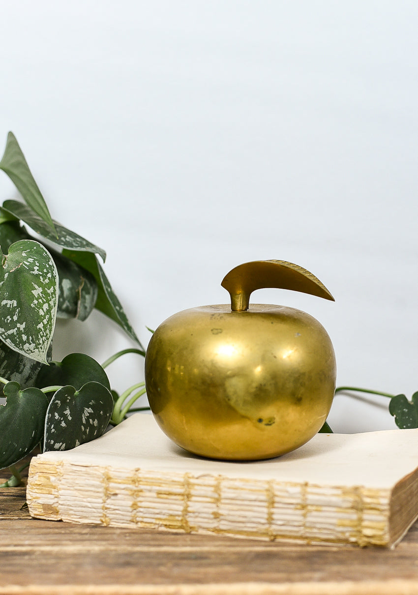 solid-brass-apple-paperweight