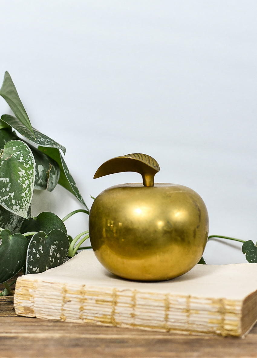 solid-brass-apple-paperweight
