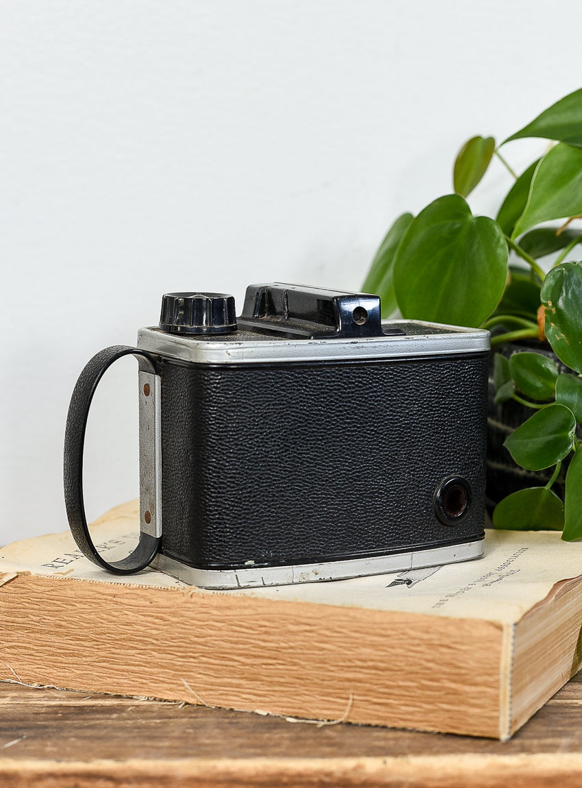 VINTAGE ANSCO CAMERA