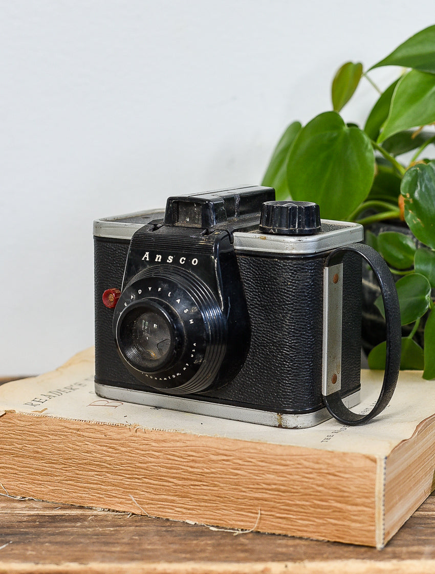 VINTAGE ANSCO CAMERA