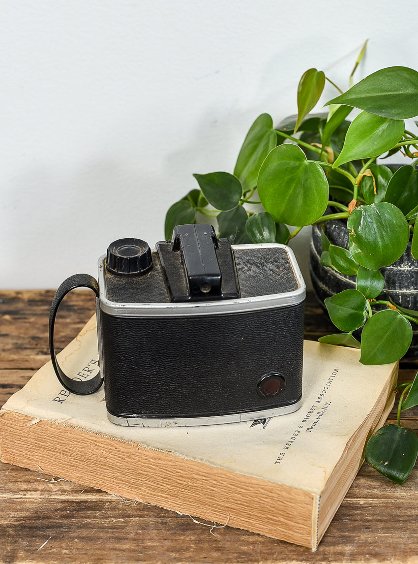 VINTAGE ANSCO CAMERA