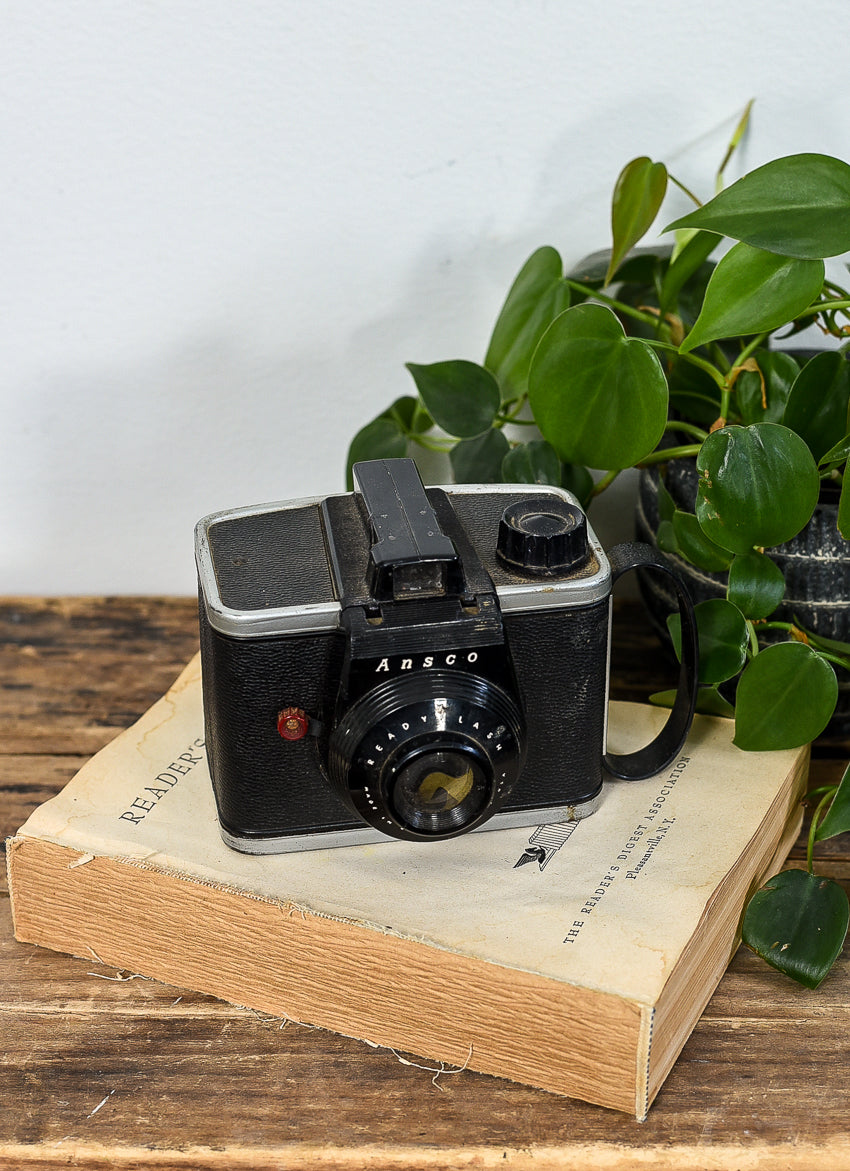 VINTAGE ANSCO CAMERA