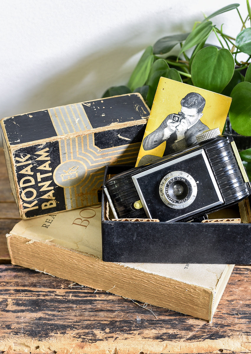 VINTAGE KODAK BANTAM (WITH ORIGINAL BOX)