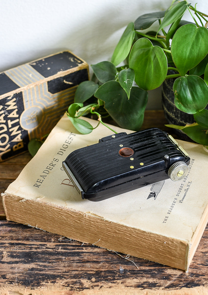 VINTAGE KODAK BANTAM (WITH ORIGINAL BOX)