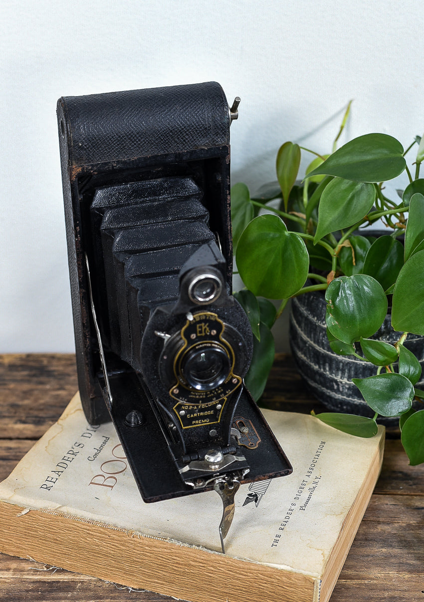 VINTAGE KODAK FOLDING CAMERA